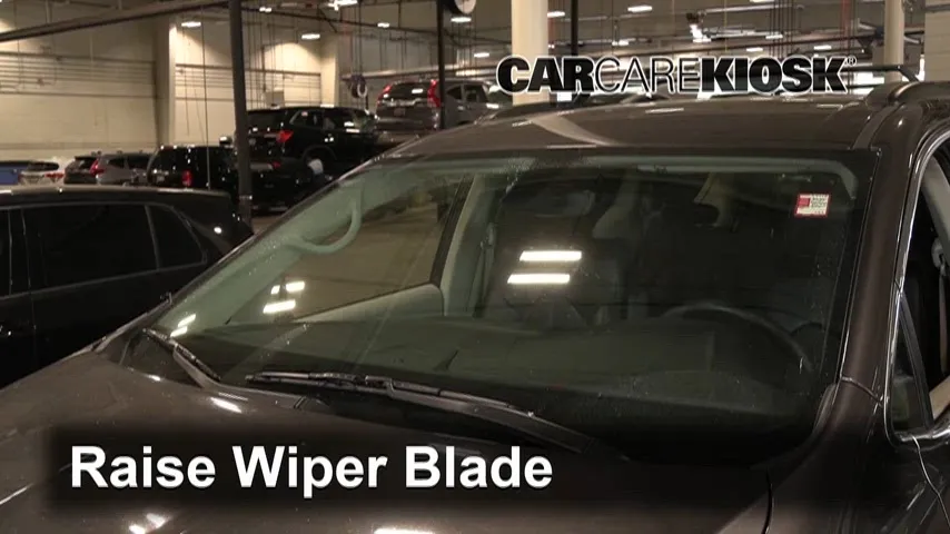 2020 Chrysler Voyager LXi 3.6L V6 FlexFuel Windshield Wiper Blade (Front)